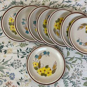Floral hearthside stoneware springtime Japan vintage small plates 60s 70s